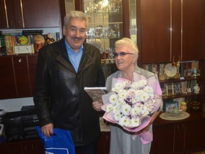 Леонид Черкесов поздравил с Днем пожилых людей ветеранов «Единой России»