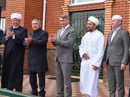 В селе Урмаево Комсомольского района состоялось открытие Соборной мечети имени Рахимуллы Миназетдинова.