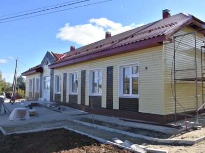 Глава Аликовского муниципального округа постетил объект здравохранения