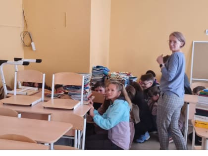 Сегодня, в МБОУ «СОШ № № 3» города Шумерли были проведены тактико - специальным занятии «Действия работников объектов образовательных организаций и сотрудников охраны при вооруженн