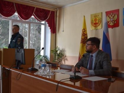 В администрации Ядринского муниципального округа состоялась еженедельная планерка