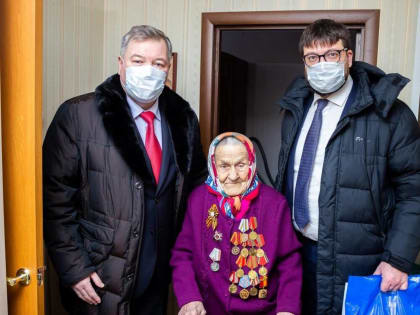 Депутат Николай Малов поздравил ветеранов Великой Отечественной войны