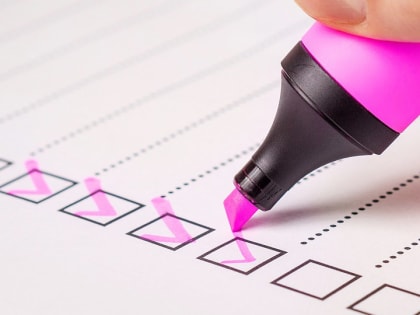 Опрос: более половины россиян ощутили падение уровня жизни в 2022 году