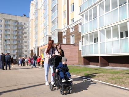 По программе переселения из аварийного жилья осталось приобрести четыре помещения