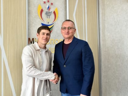 Чувашию посетил трехкратный призер Олимпийских игр по биатлону Эдуард Латыпов