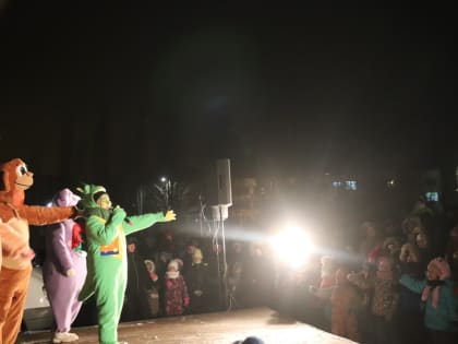 Раз, два, три! Ёлочка, гори!