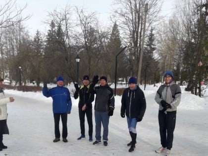 Состоялся легкоатлетический пробег в честь 60-летнего юбилея ветрана спорта города Шумерля Олега Малеева