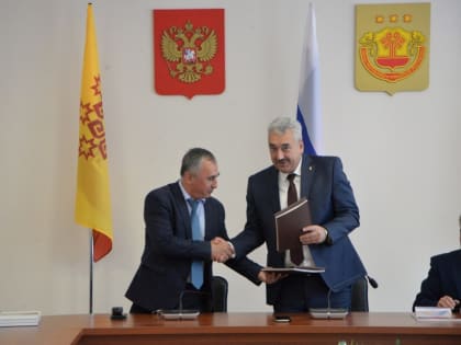 Леонид Черкесов обсудил вопросы сотрудничества с представителем Дома народов России