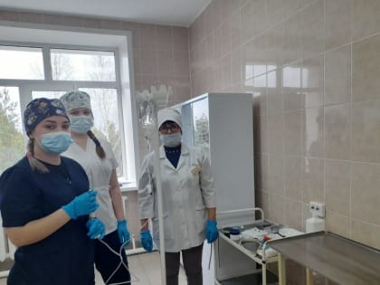 Будущие медсестры проходят практику на базе Яльчикской больницы