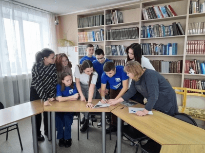 Молодогвардейцы Комсомольского местного отделения приняли участие в квесте