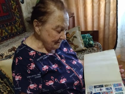 Хобби длиной в жизнь: пенсионерка из Алатыря занимающийся филателией