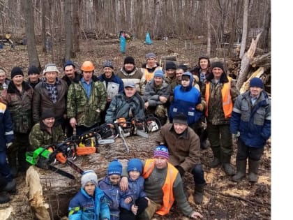 Жители деревень Чагаси и Мокры организовали субботник на местном кладбище