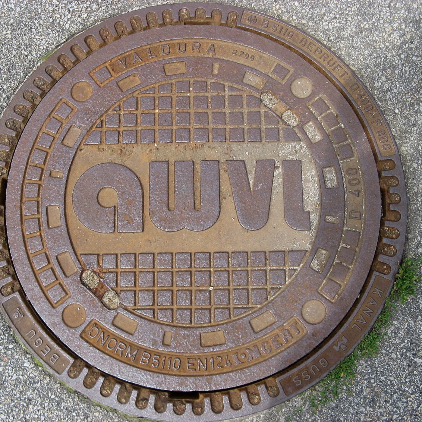 Manhole cover — CoverSpot