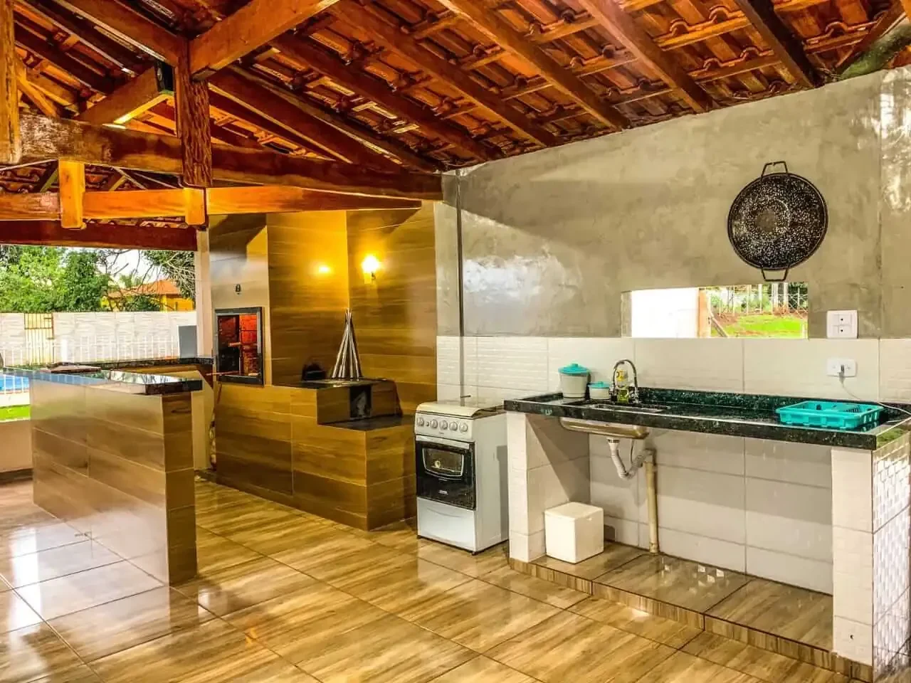 Chácara Espaço Elohim em Londrina, PR - Capacidade para 45 pessoas - Com wifi, piscina, mesas_cadeiras - Imagem 3