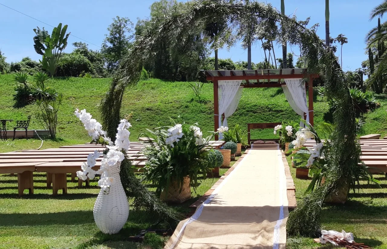 Chácara Havilá em Londrina, PR - Capacidade para 150 pessoas - Com area_verde, piscina, lago
