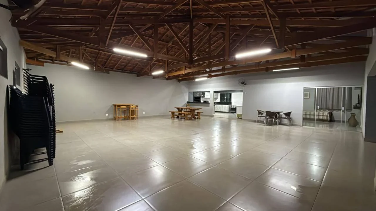 Recanto da Fé em Londrina, PR - Capacidade para 150 pessoas - Com acessibilidade, area_verde, quartos - Imagem 19