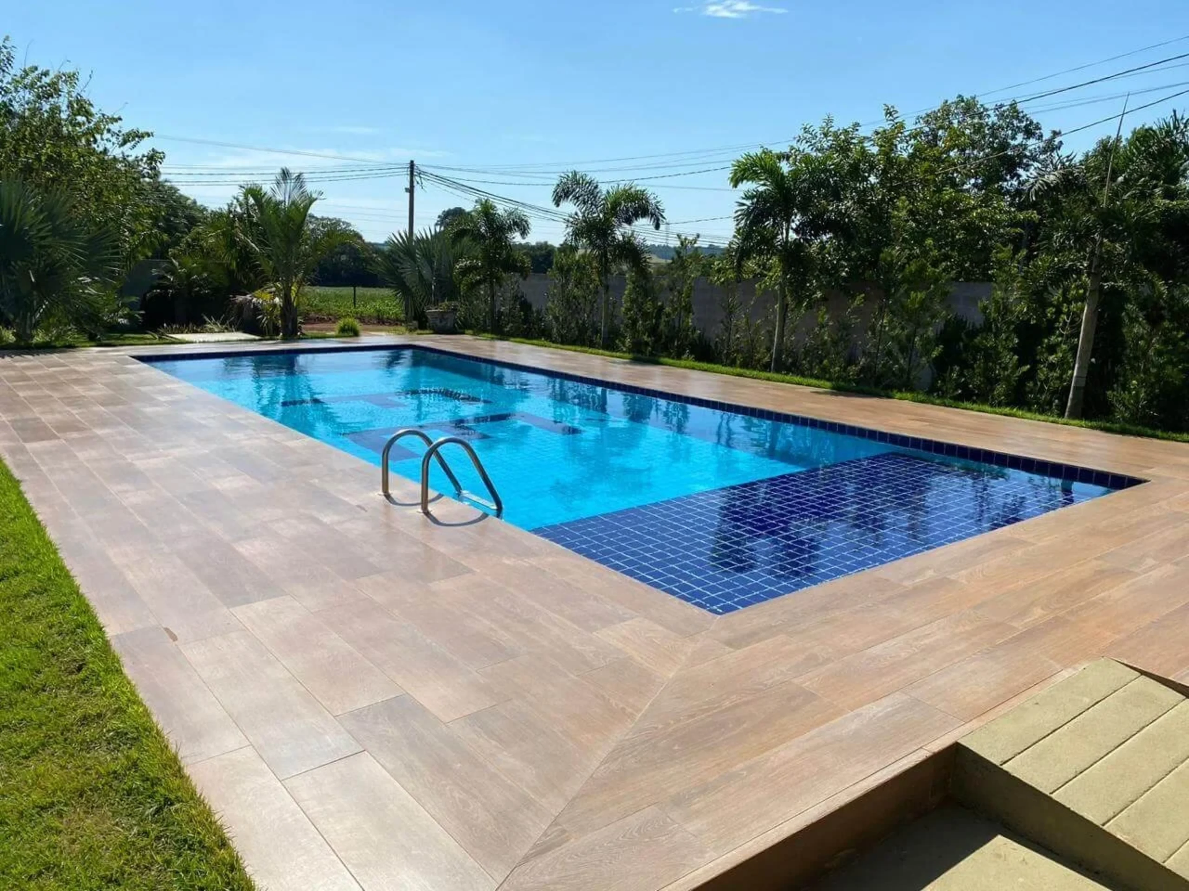 Recanto da Fé em Londrina, PR - Capacidade para 150 pessoas - Com acessibilidade, area_verde, quartos