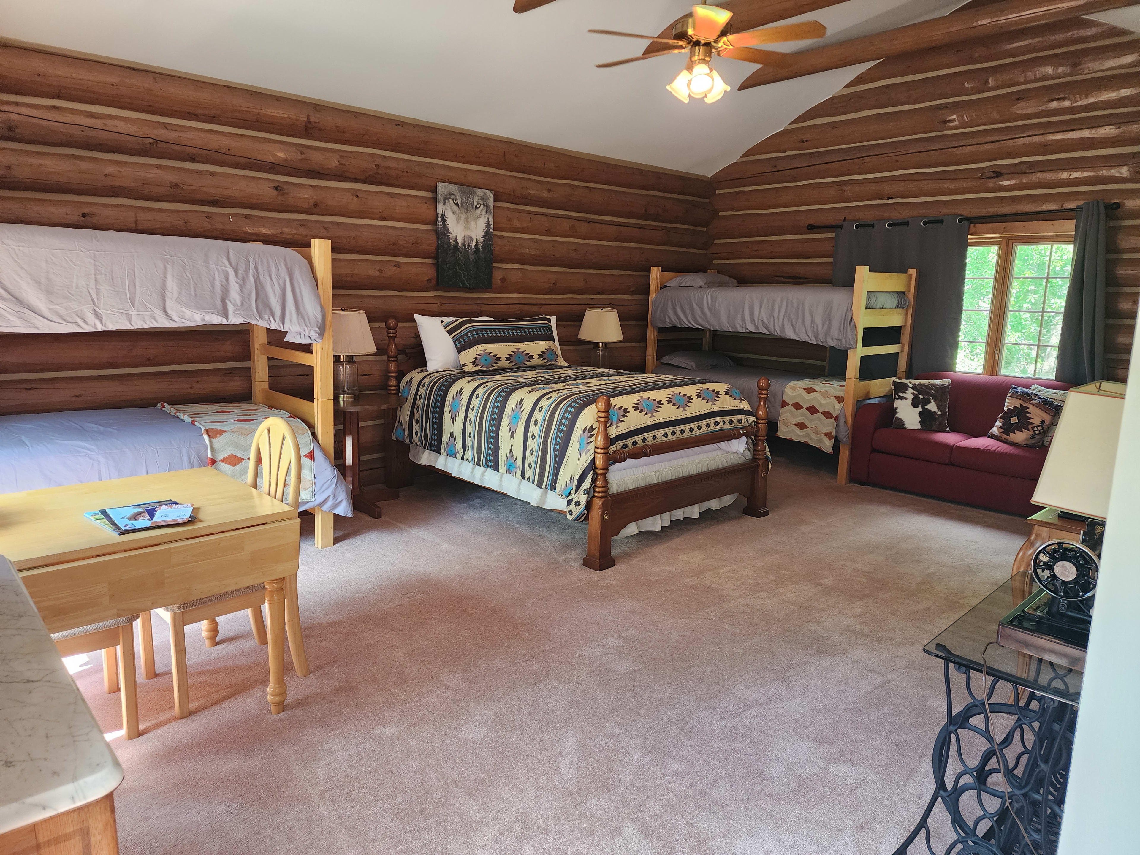 Reagan Suite bedroom suite