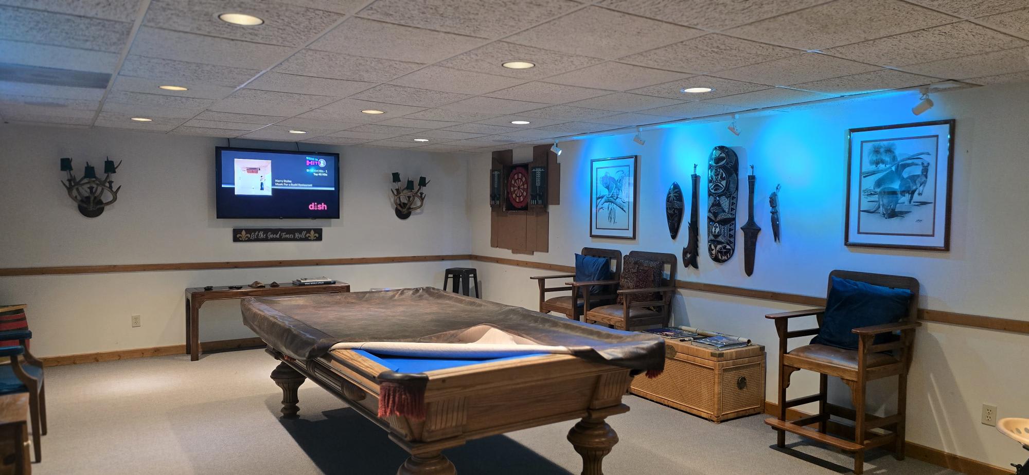 Billiards Room common area