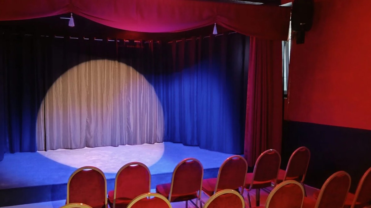 Header de Petit Théâtre de la Berthe