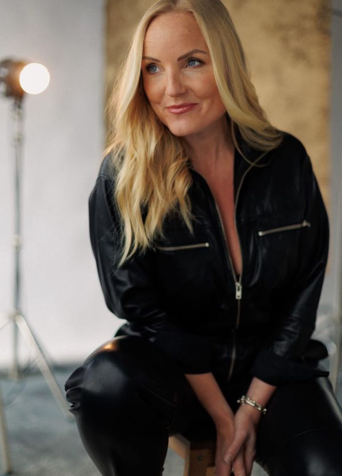 Kerry Ellis 11