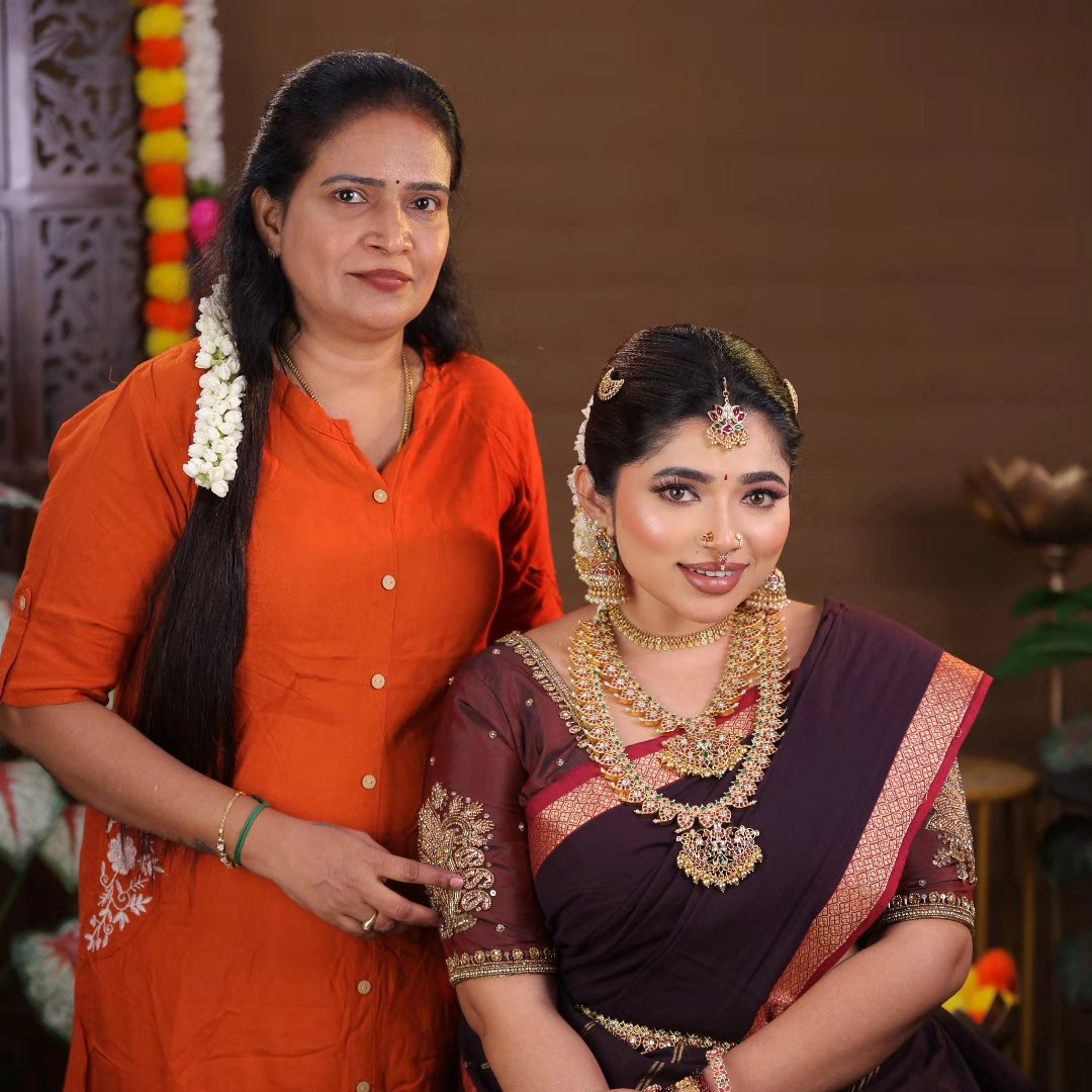 Shree Bhuvana Makeup Artist