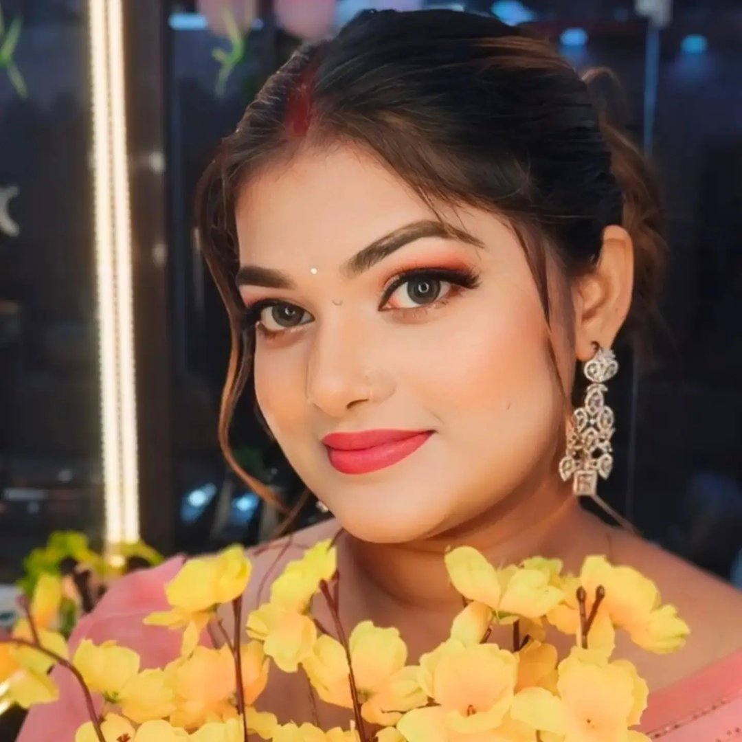 The Makeup Mantra Female Salon And Academy
