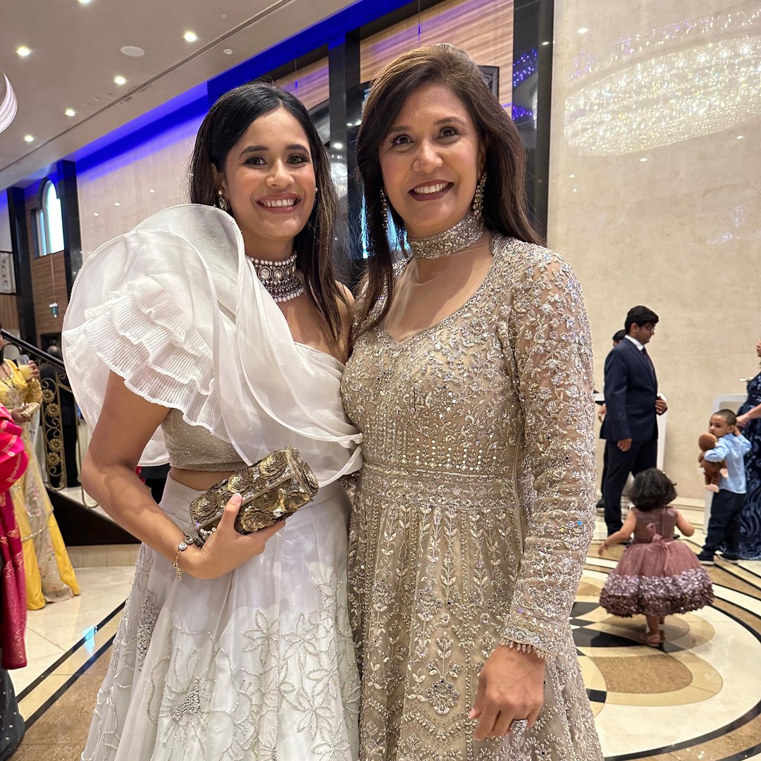 Binali Parul Parikh | Bridal Makeup Hair Artist Mentor