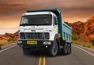 https://res.cloudinary.com/dz4x78ghb/image/fetch/c_scale,q_30,w_300,f_auto/https://www.trucksbuses.com/uploads/145_7dc77f08afbd45489139deef7d1b867eTata-LPK-2518-hyva-Dumper-Tipper-Price-removebg-preview.png