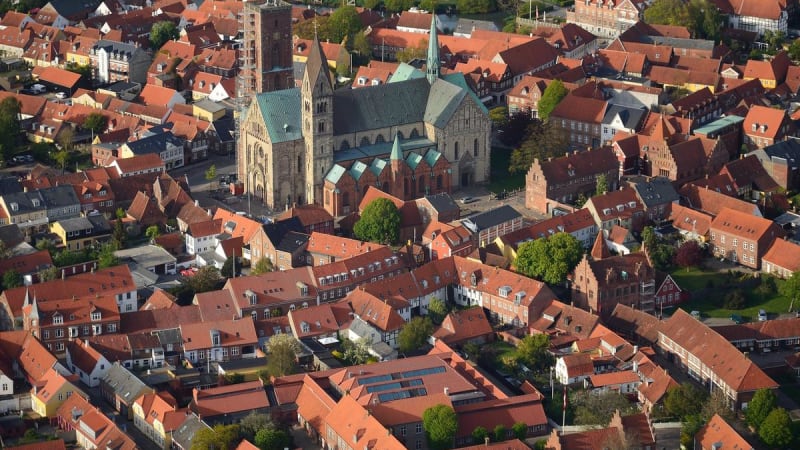 @Knud Erik Christensen