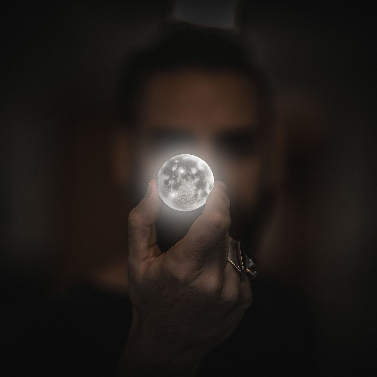 La Pleine Lune : Rencontre avec nos ombres et nos lumières