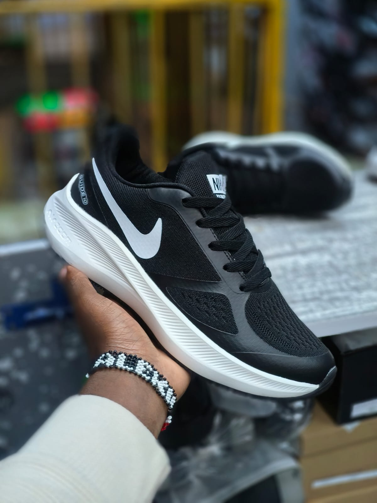 NIKE ZOOM TRAINERS