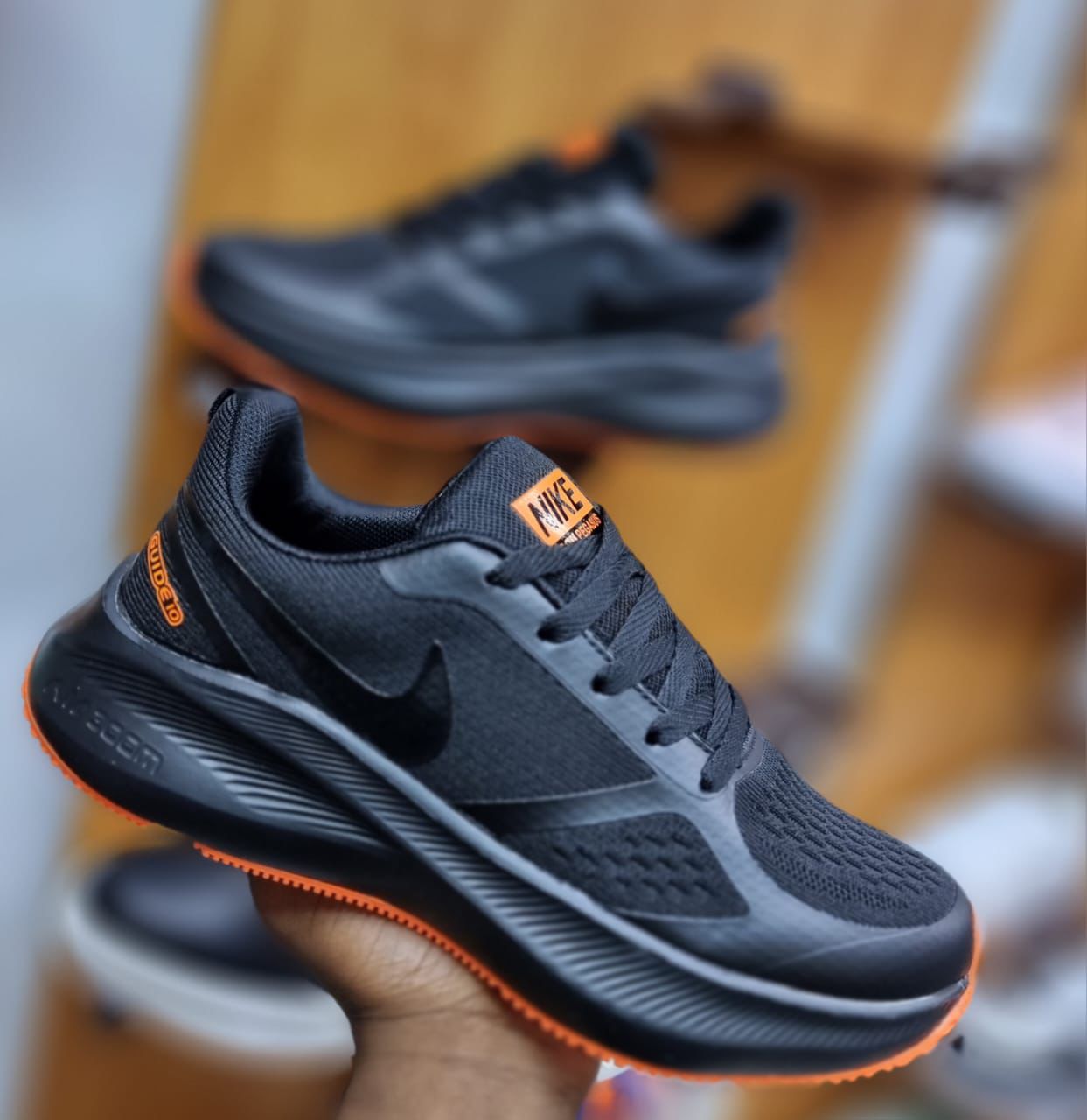 NIKE ZOOM TRAINERS