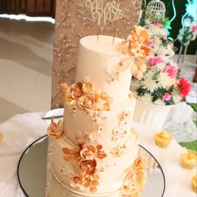 Artisanal Wedding Cakes & Grand Exhibition Tier Collections gallery 20