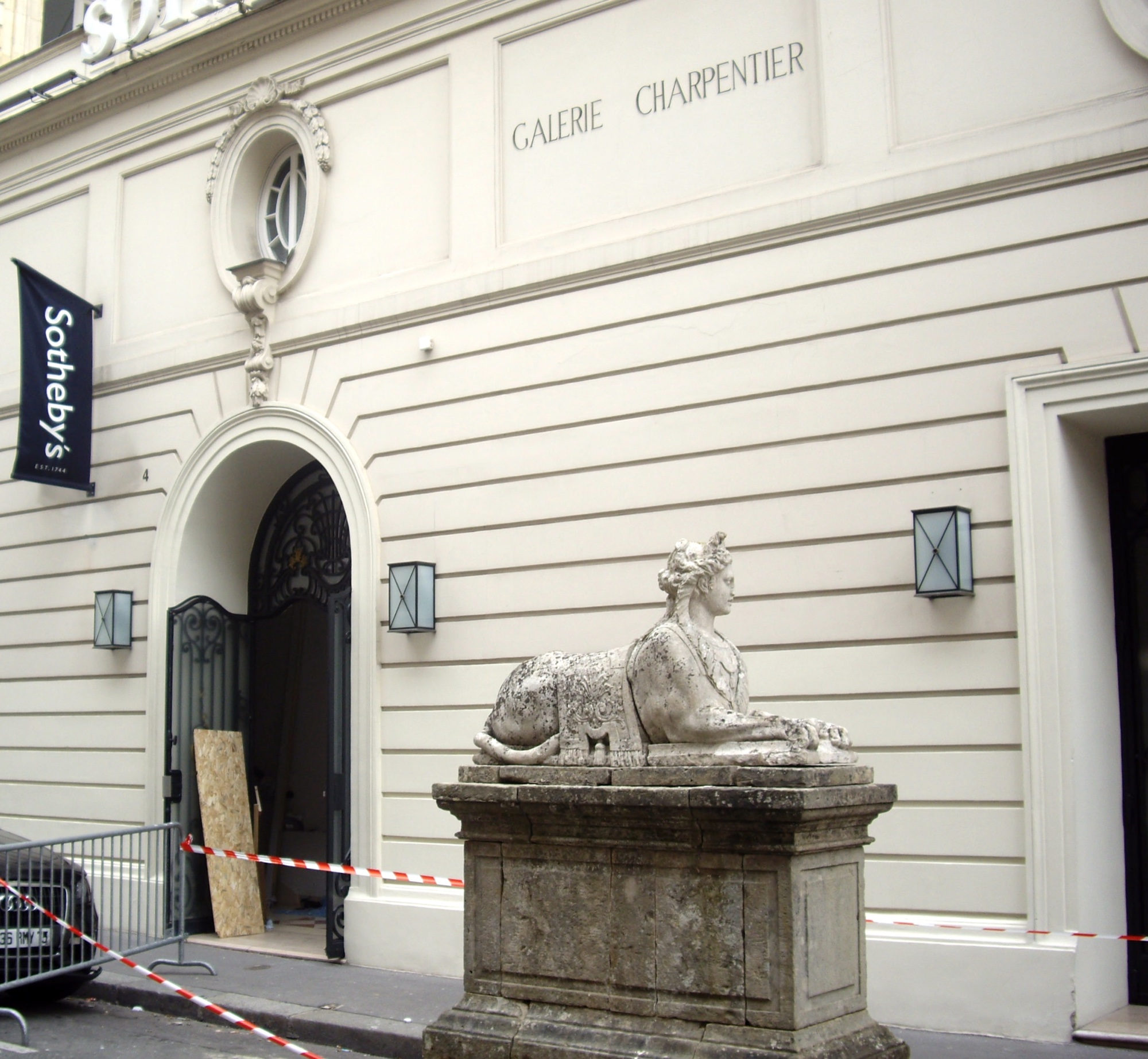 Le siège de Sotheby's rue de Duras à Paris, où le 22 octobre 2026 Iris de Monet sera mis aux enchères