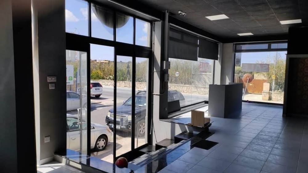 Bright Corner 100 sqm Commercial Showroom with Excellent Visibility in Zurrieq — Zurrieq, Malta