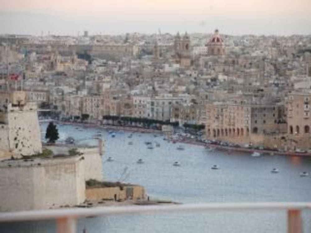 Stunning Townhouse with Panoramic Grand Harbour Views in Valletta — Valletta, Malta