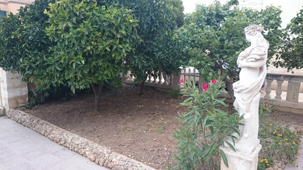 Beautiful Family Villa with Large Garden in Attard — Pembroke, Malta