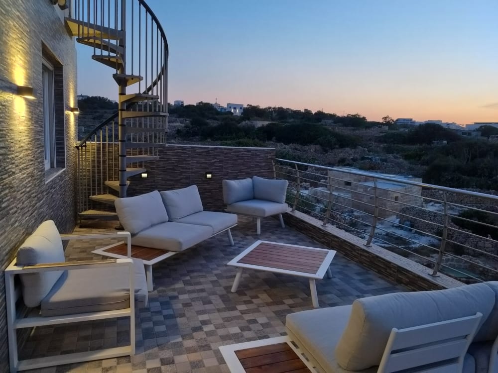 Magnificent Fully Furnished 300sqm 4-Bedroom Terraced House with Country & Sea Views in Xgħajra — Xaghra, Malta