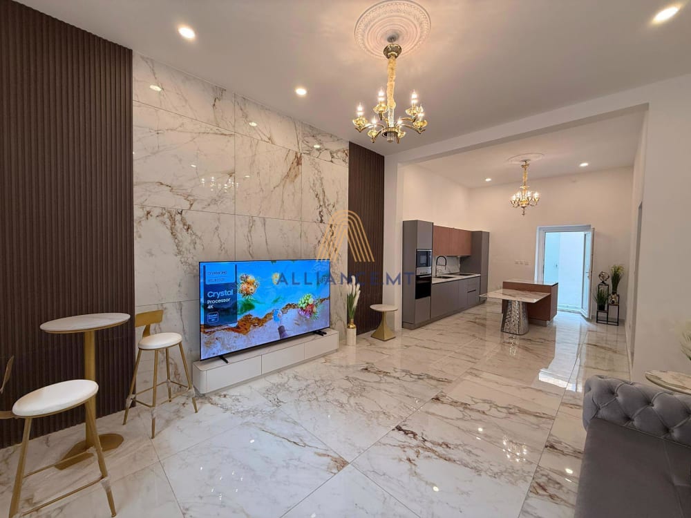 5 Bedroom Townhouse for Sale in Sliema — Sliema, Malta