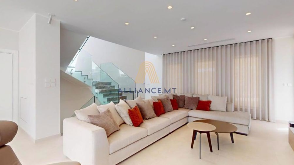 4 Bedroom Villa for Rent in Bahar Ic-Caghaq — Bahar ic-Caghaq, Malta