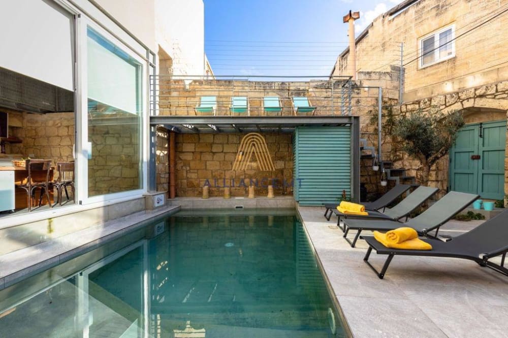 5 Bedroom House Of Character for Rent in Gharghur — Gharghur, Malta