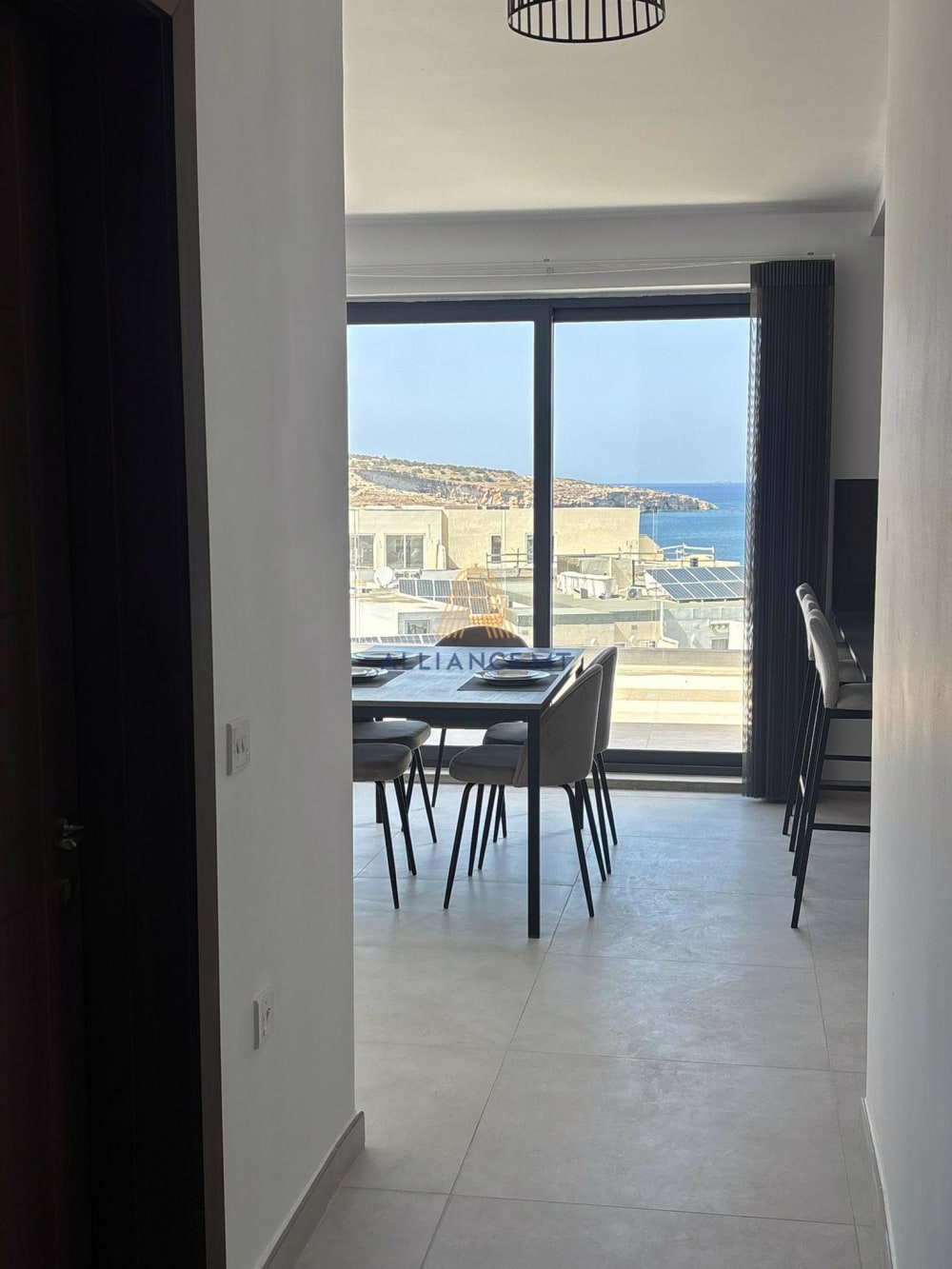 2 Bedroom Penthouse for Rent in St Paul's Bay San Pawl il-Bahar — St Paul's Bay San Pawl il-Bahar, Malta