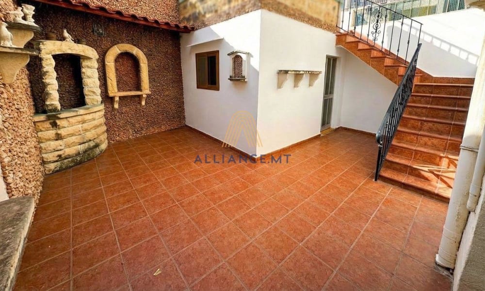 3 Bedroom Maisonette (Ground Floor) for Sale in Fgura — Fgura, Malta