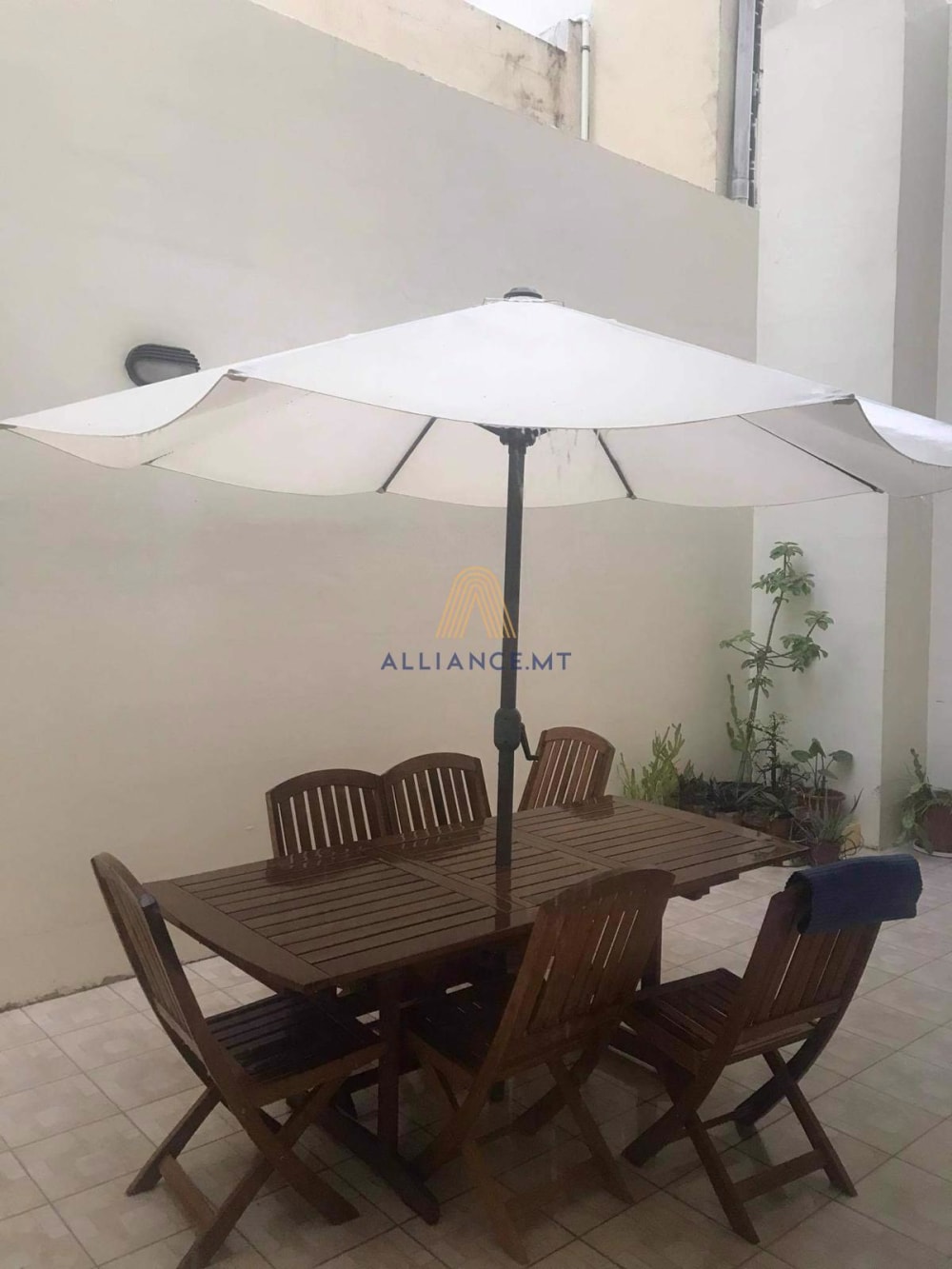 3 Bedroom Maisonette (1st Floor) for Rent in Swatar Birkirkara — Swatar, Malta