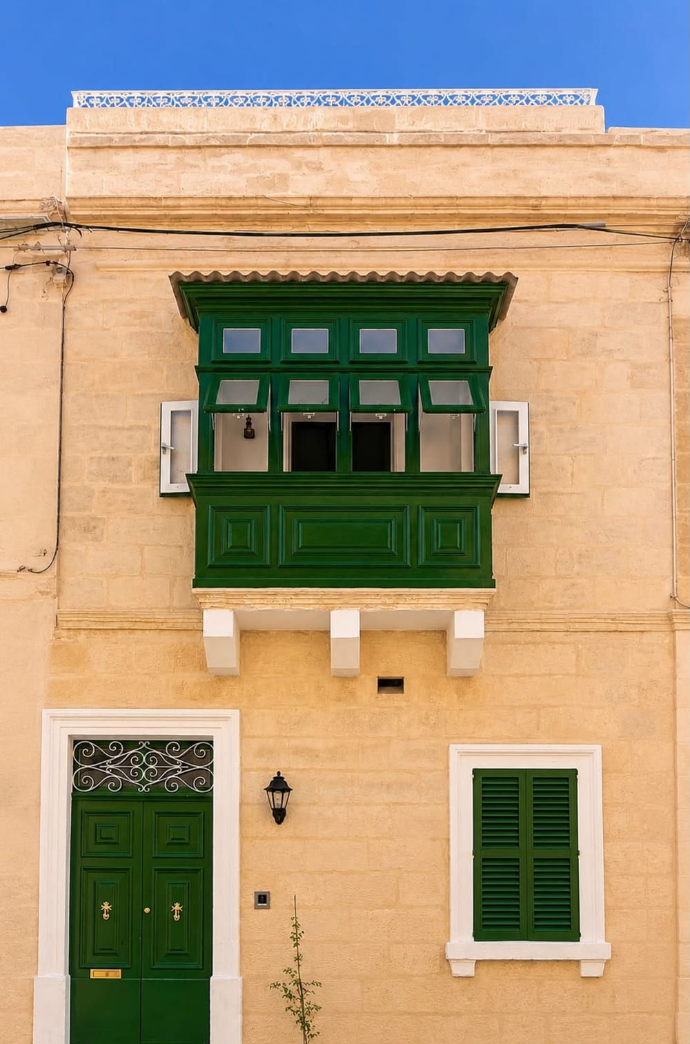 Beautifully Restored 2-Bedroom Townhouse in Sliema — Sliema, Malta