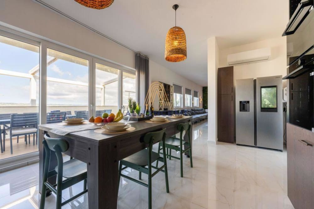 4 Bedroom Penthouse for Rent in Zurrieq — Zurrieq, Malta