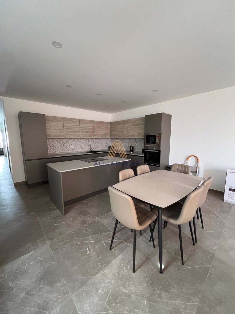 3 Bedroom Penthouse for Rent in Mosta — Mosta, Malta