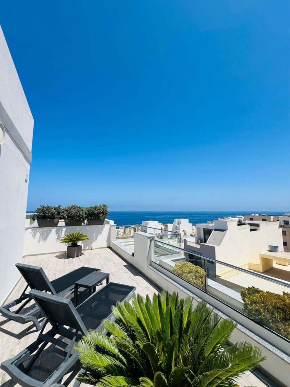 Xghajra Penthouse — Xghajra, Malta