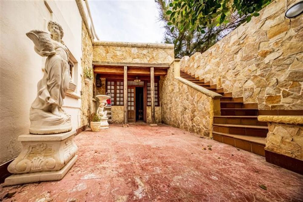 Valletta Hotels — Valletta, Malta